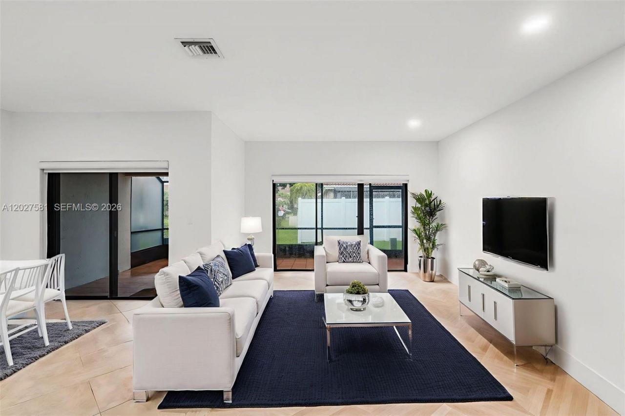 21160 Mainsail Cir , Unit H12, Aventura, FL 33180 Photo