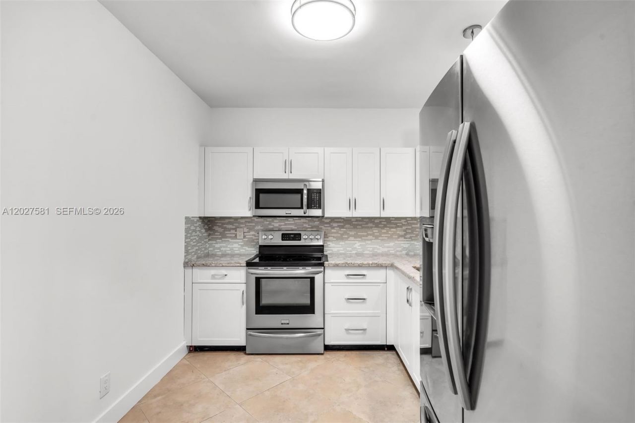 21160 Mainsail Cir , Unit H12, Aventura, FL 33180 Photo