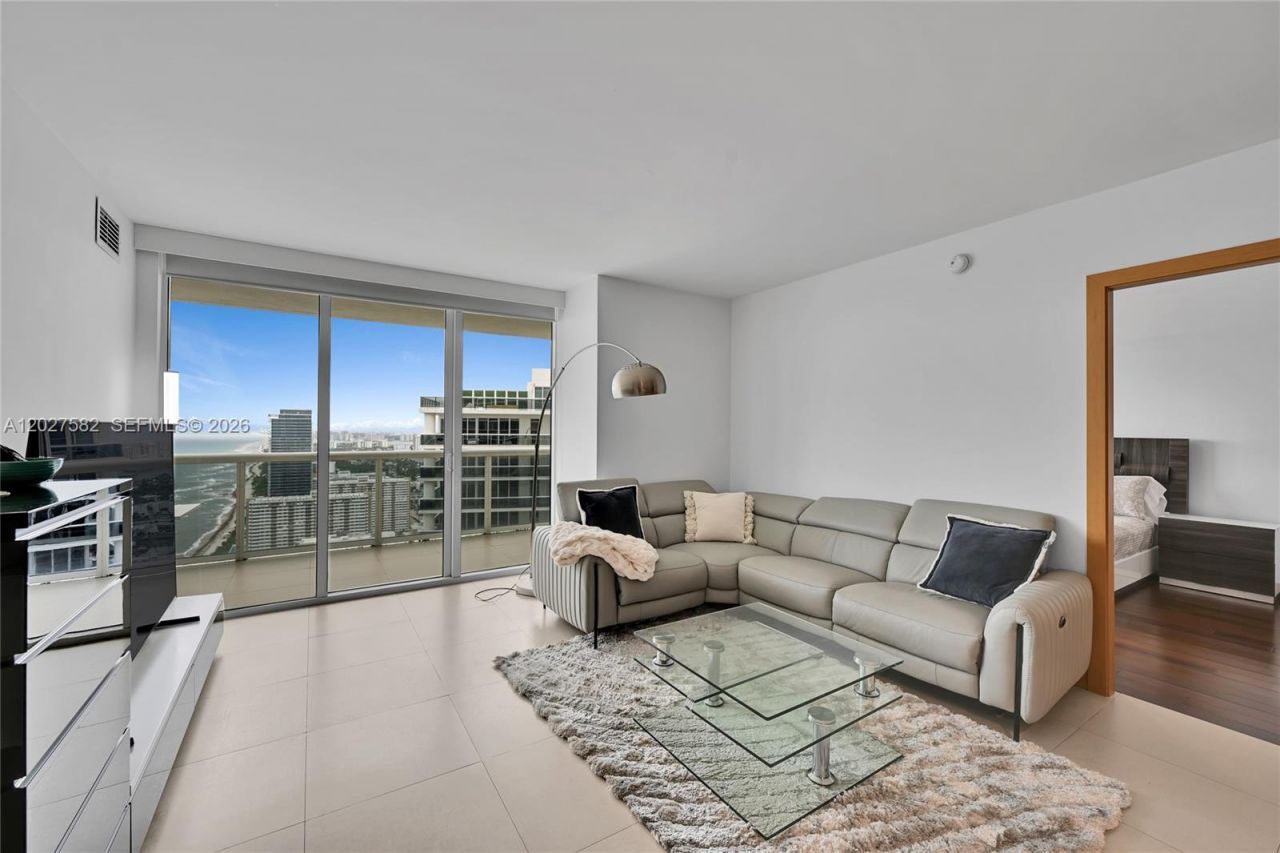 1830 S Ocean Dr , Unit 4404, Hallandale Beach, FL 33009 Photo