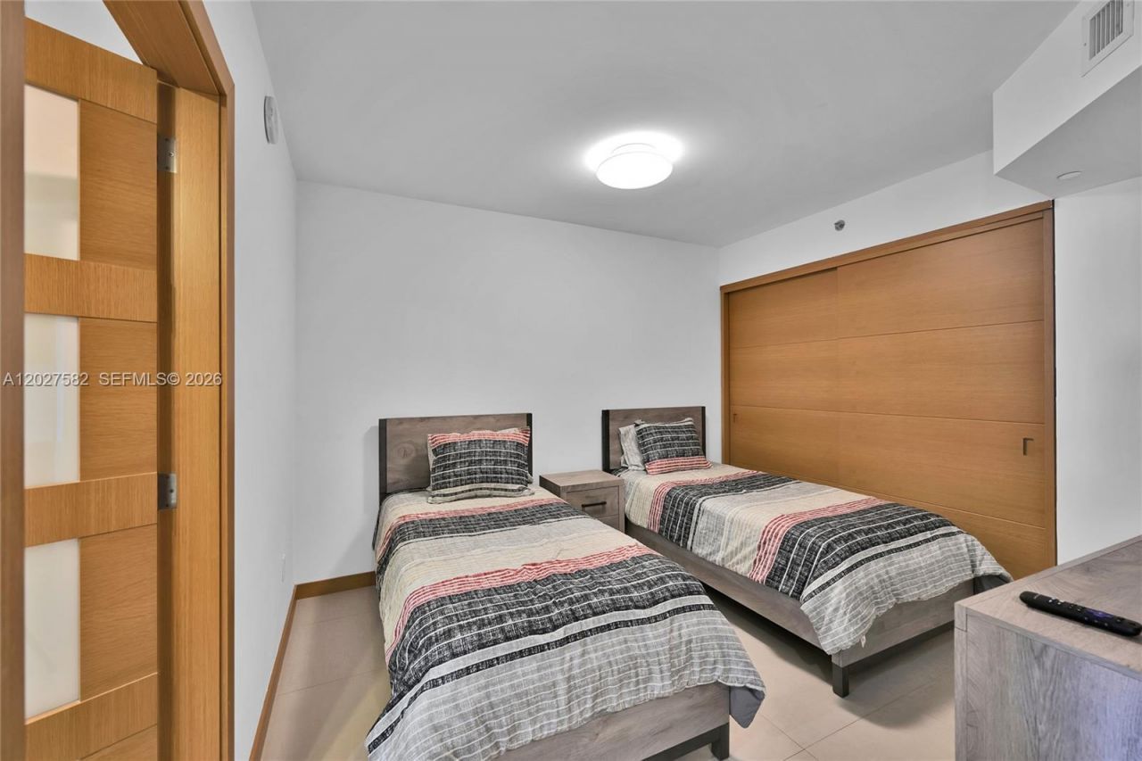 1830 S Ocean Dr , Unit 4404, Hallandale Beach, FL 33009 Photo