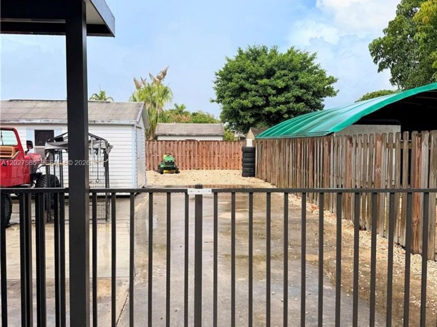 Property Image 37