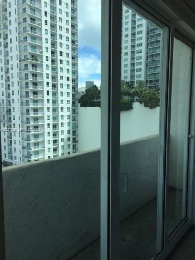 133 NE 2nd Ave , Unit 913, Miami, FL 33132 Photo