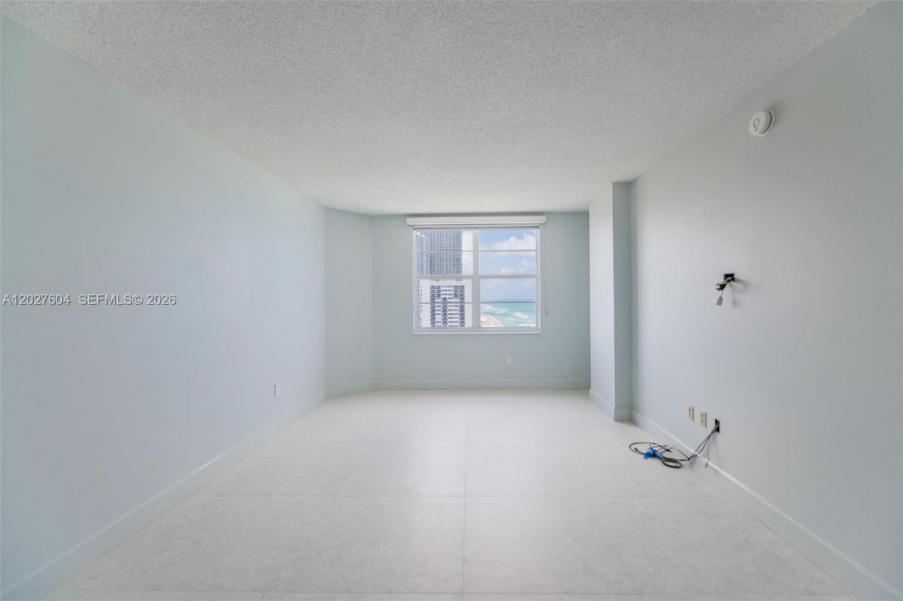 1950 S Ocean Dr, Unit 19P, Hallandale Beach, FL 33009 Photo
