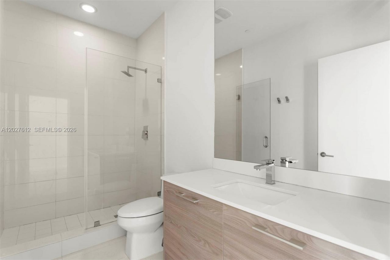1300 S Miami Ave , Unit PH4910, Miami, FL 33130 Photo