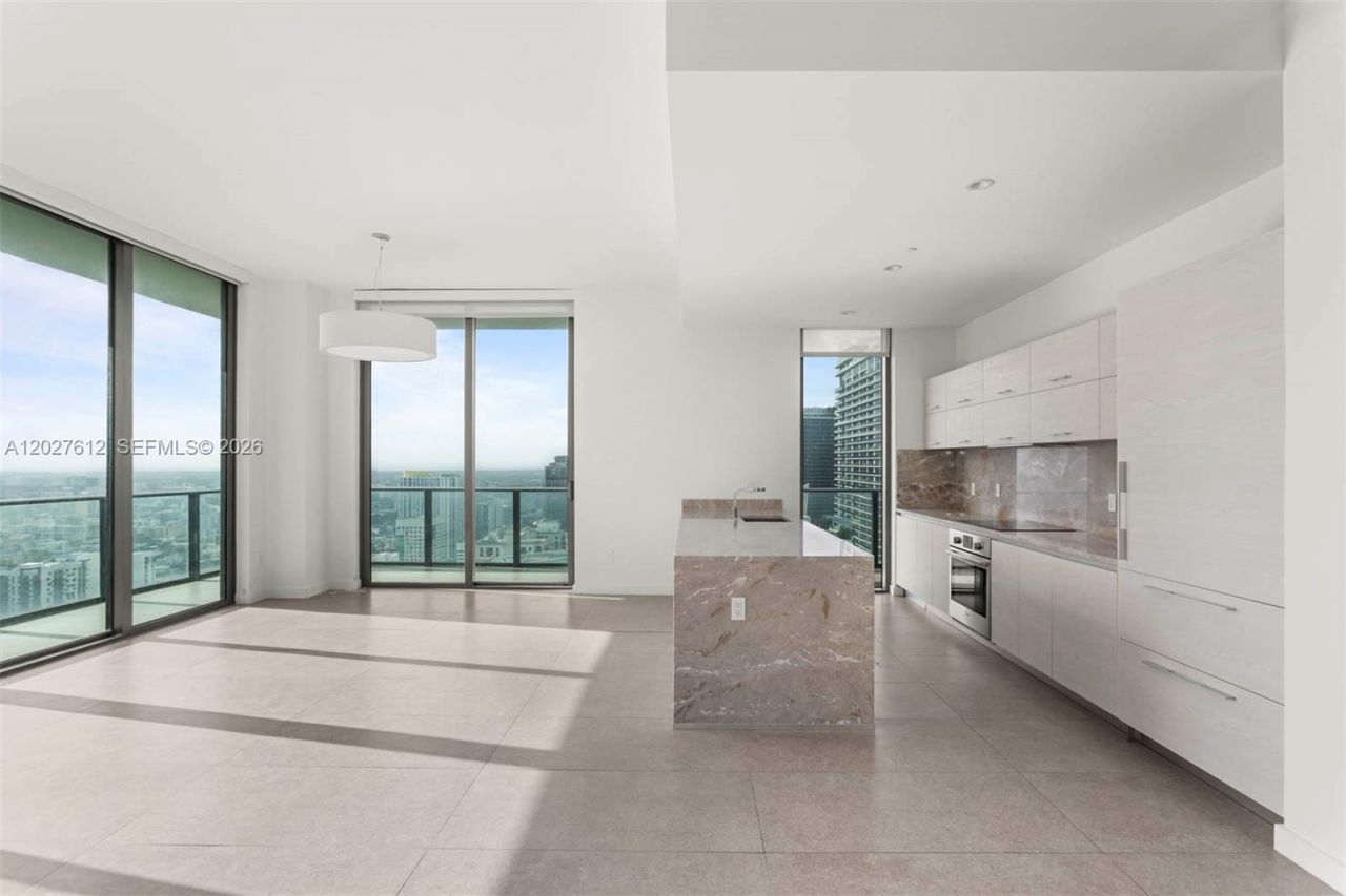 1300 S Miami Ave , Unit PH4910, Miami, FL 33130 Photo