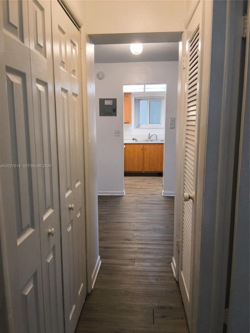 7041 Pembroke Rd , Unit 2, Pembroke Pines, FL 33023 Photo