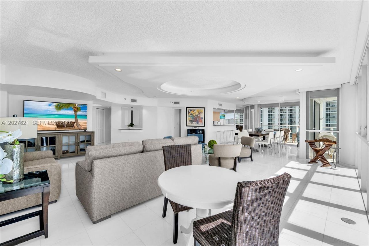 16485 Collins Ave , Unit 1836, Sunny Isles Beach, FL 33160 Photo