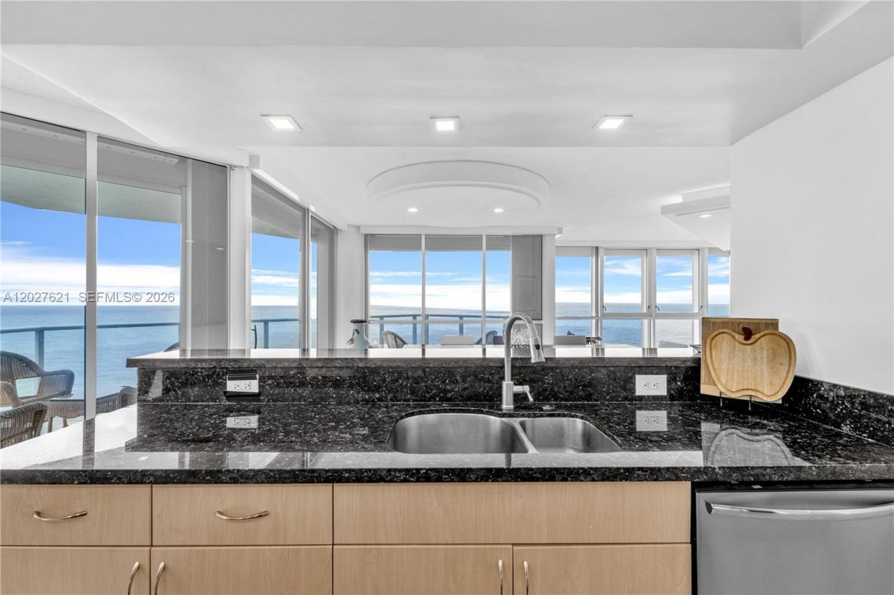 16485 Collins Ave , Unit 1836, Sunny Isles Beach, FL 33160 Photo