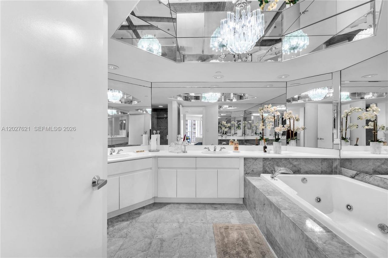 16485 Collins Ave , Unit 1836, Sunny Isles Beach, FL 33160 Photo