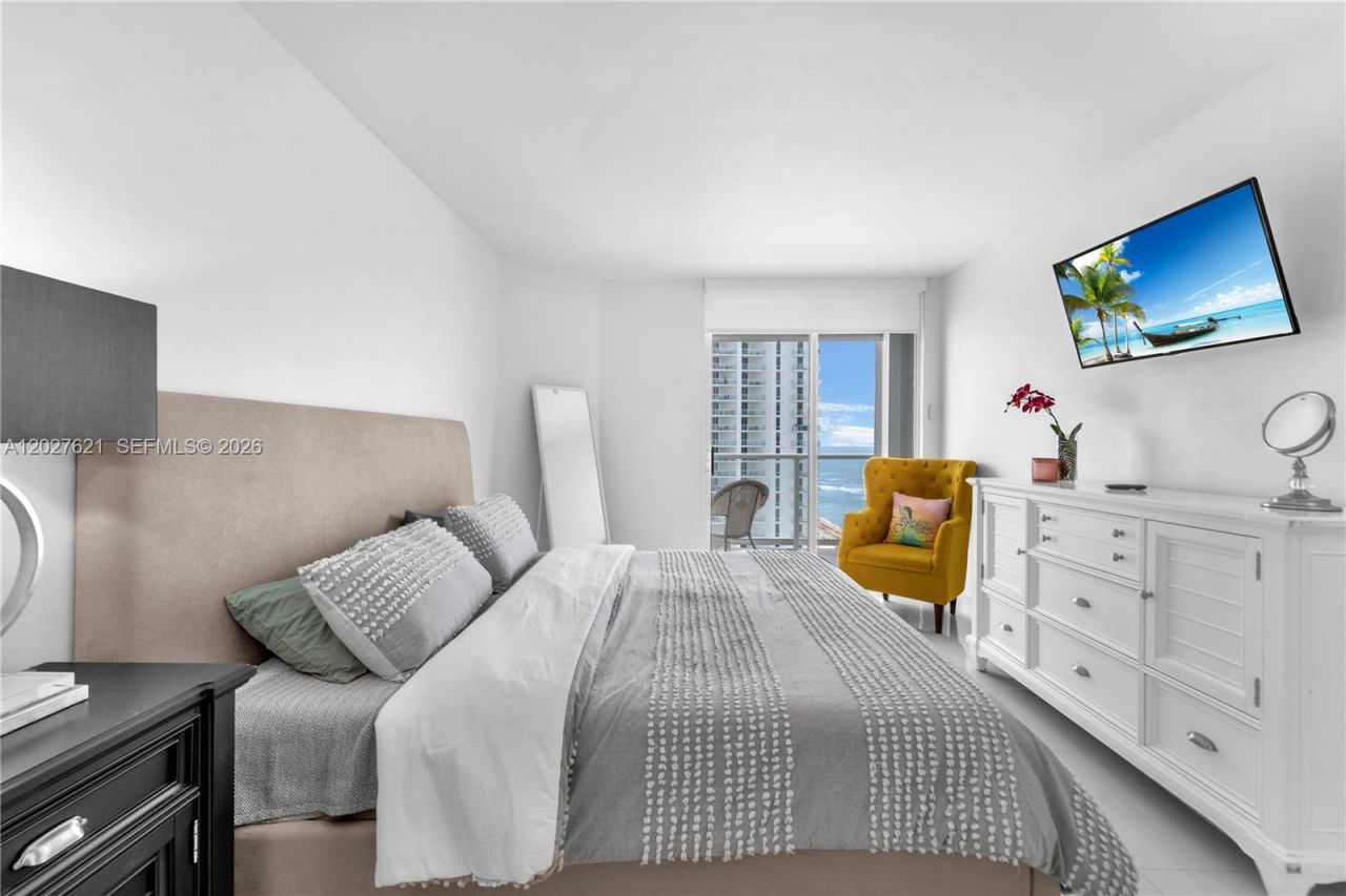 16485 Collins Ave , Unit 1836, Sunny Isles Beach, FL 33160 Photo