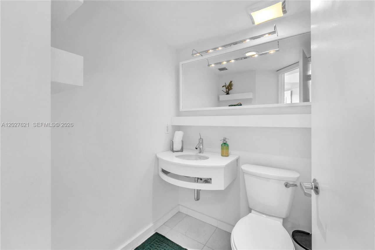 16485 Collins Ave , Unit 1836, Sunny Isles Beach, FL 33160 Photo
