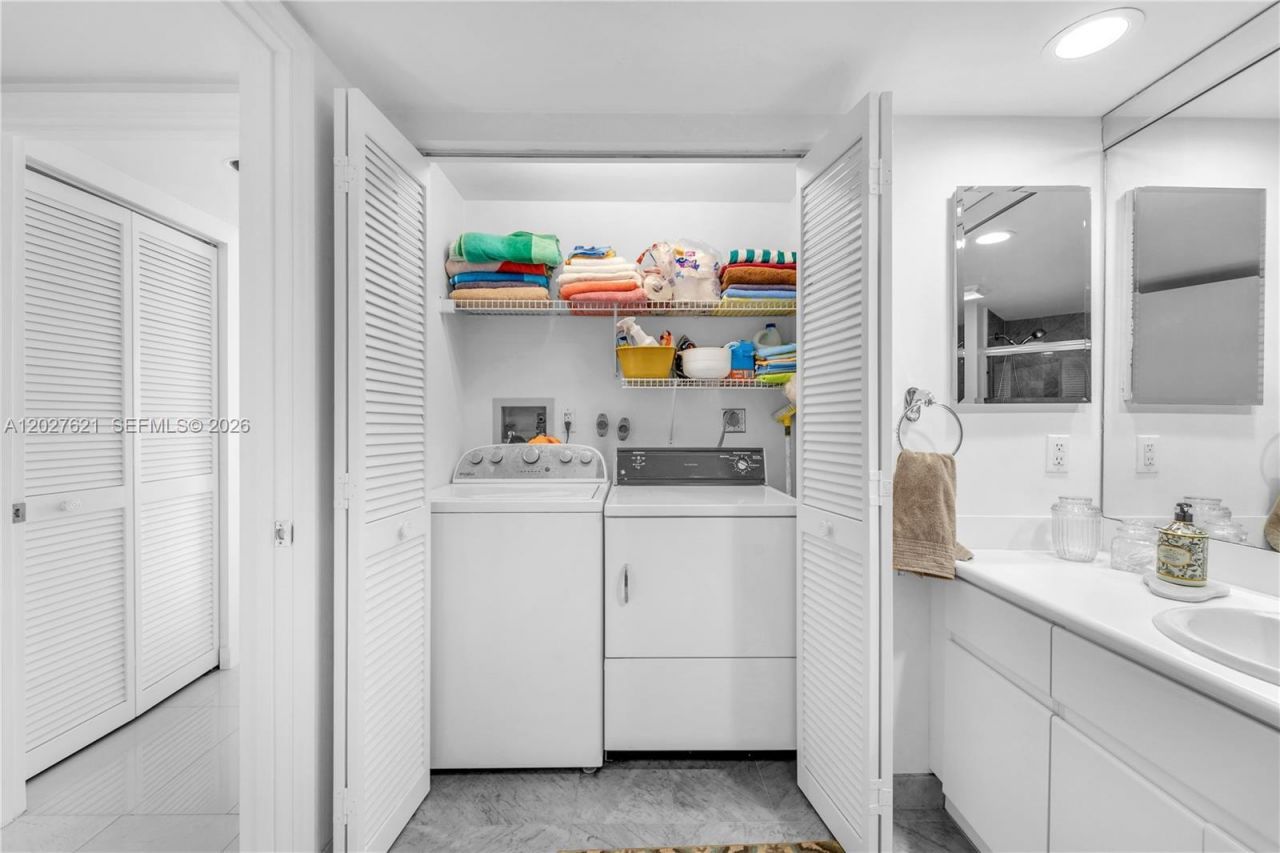 16485 Collins Ave , Unit 1836, Sunny Isles Beach, FL 33160 Photo