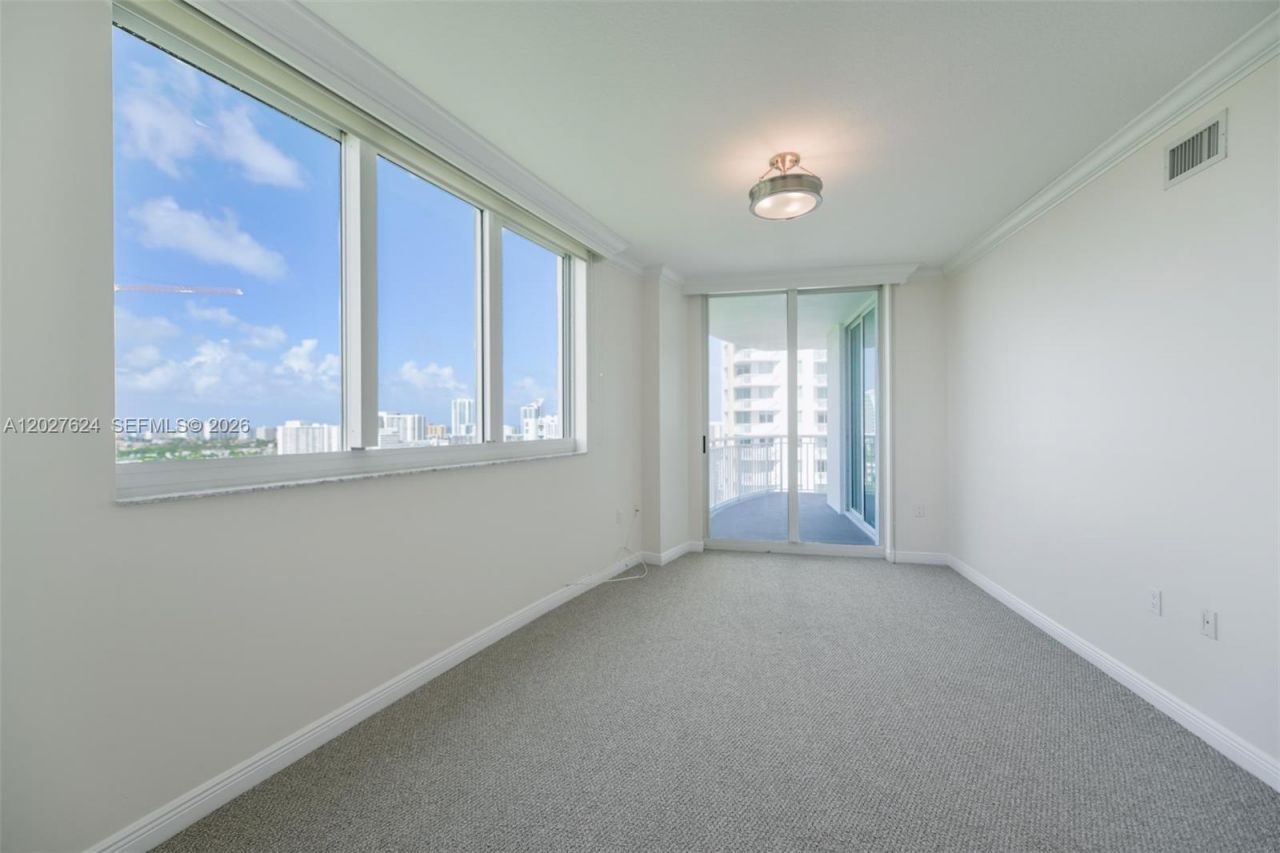 1745 E Hallandale Beach Blvd , Unit 1903W, Hallandale Beach, FL 33009 Photo