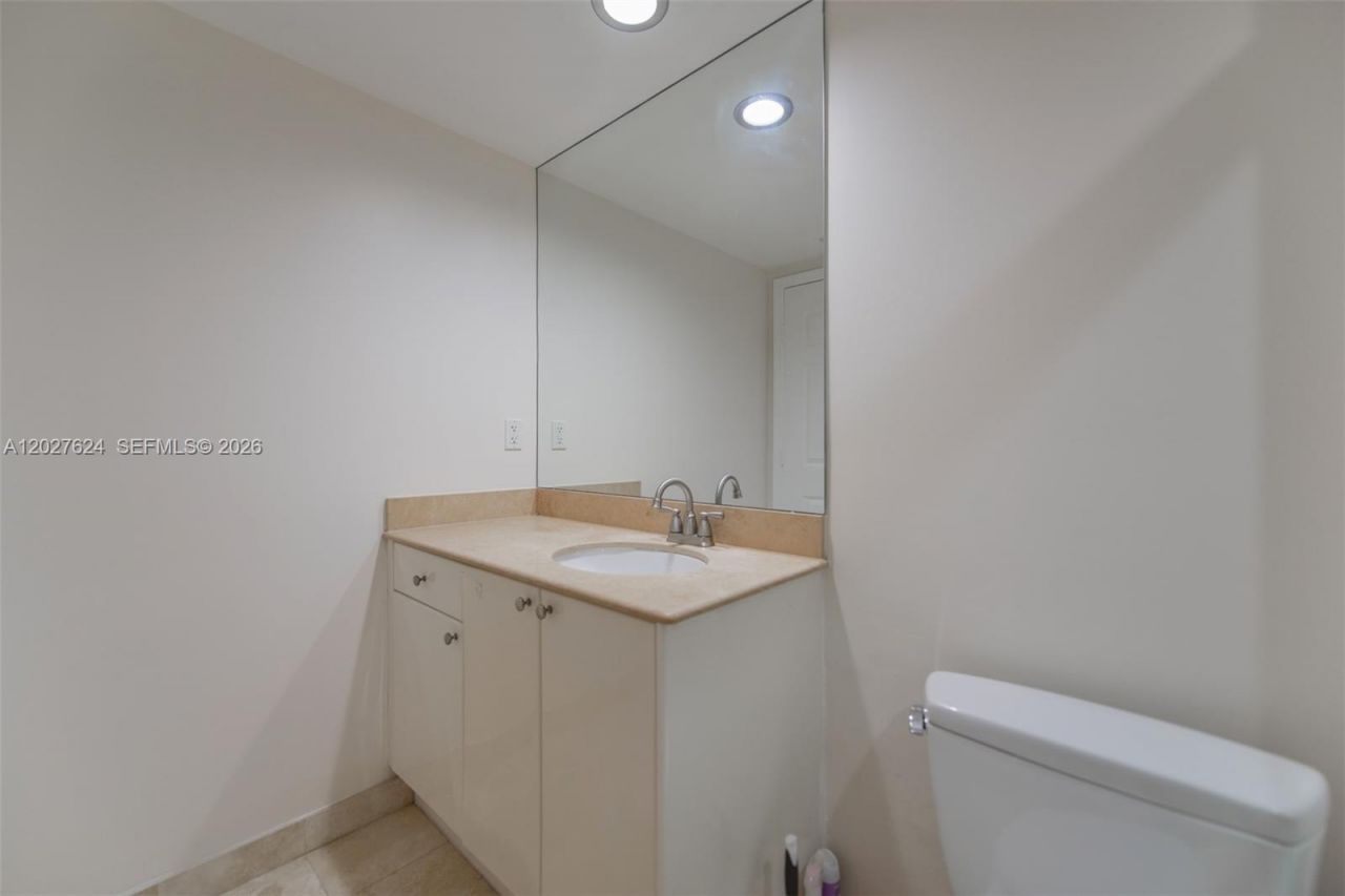 1745 E Hallandale Beach Blvd , Unit 1903W, Hallandale Beach, FL 33009 Photo