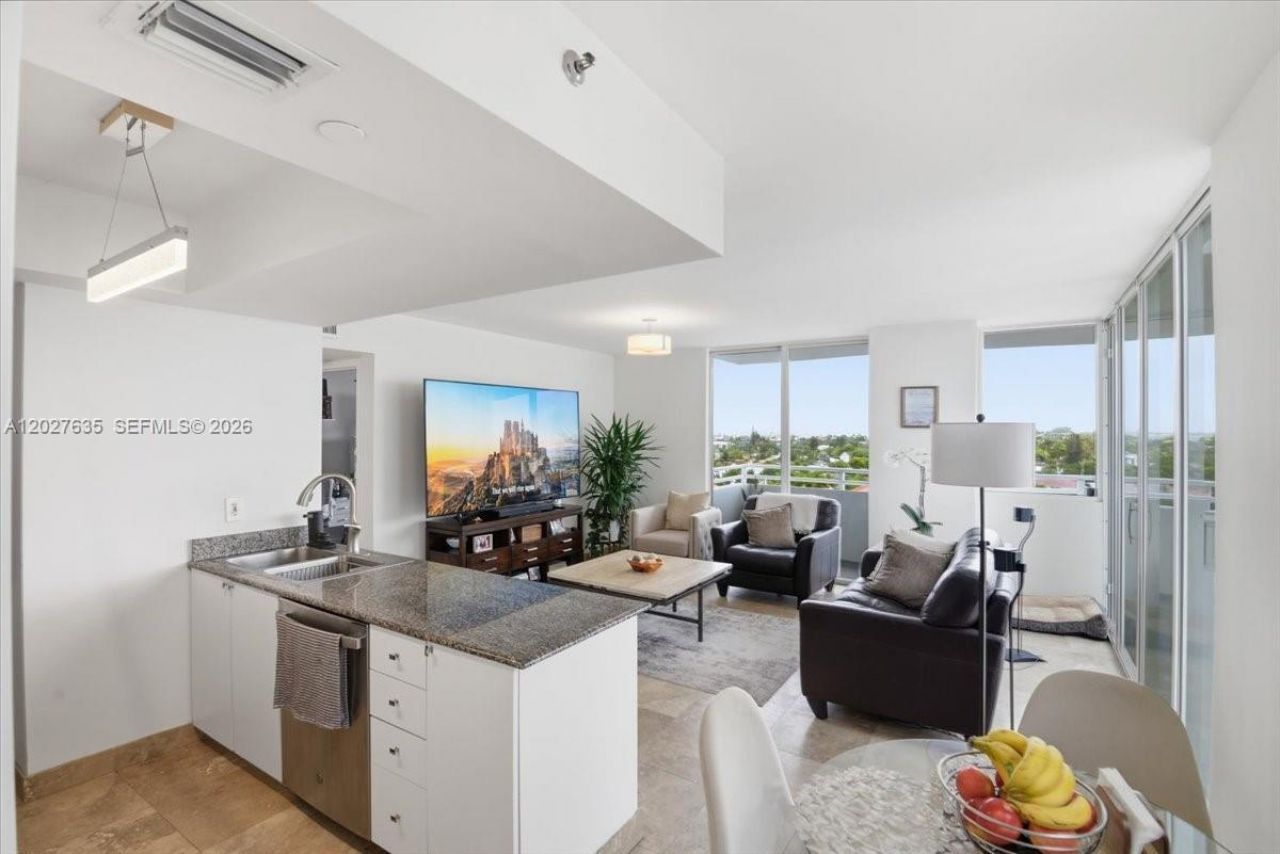 8911 Collins Ave, Unit 601, Surfside, FL 33154 Photo