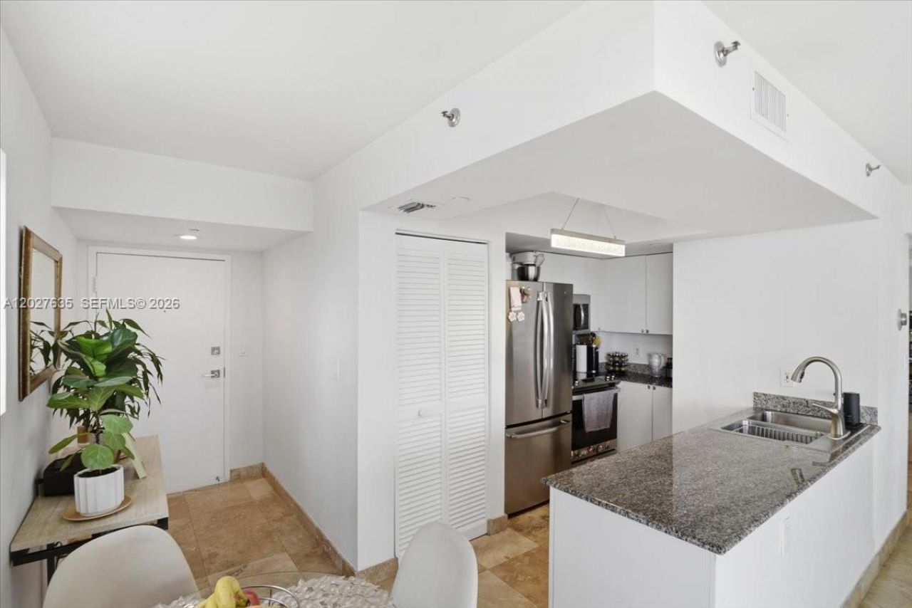 8911 Collins Ave, Unit 601, Surfside, FL 33154 Photo