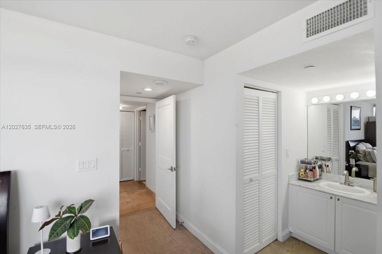 8911 Collins Ave, Unit 601, Surfside, FL 33154 Photo