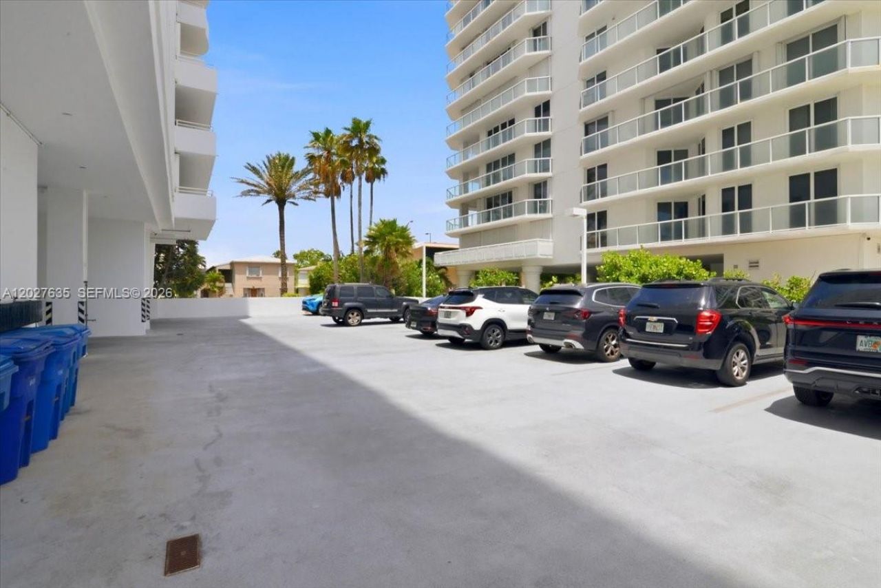 8911 Collins Ave, Unit 601, Surfside, FL 33154 Photo