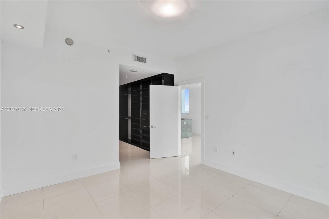 900 Biscayne Blvd, Unit 5412, Miami, FL 33132 Photo