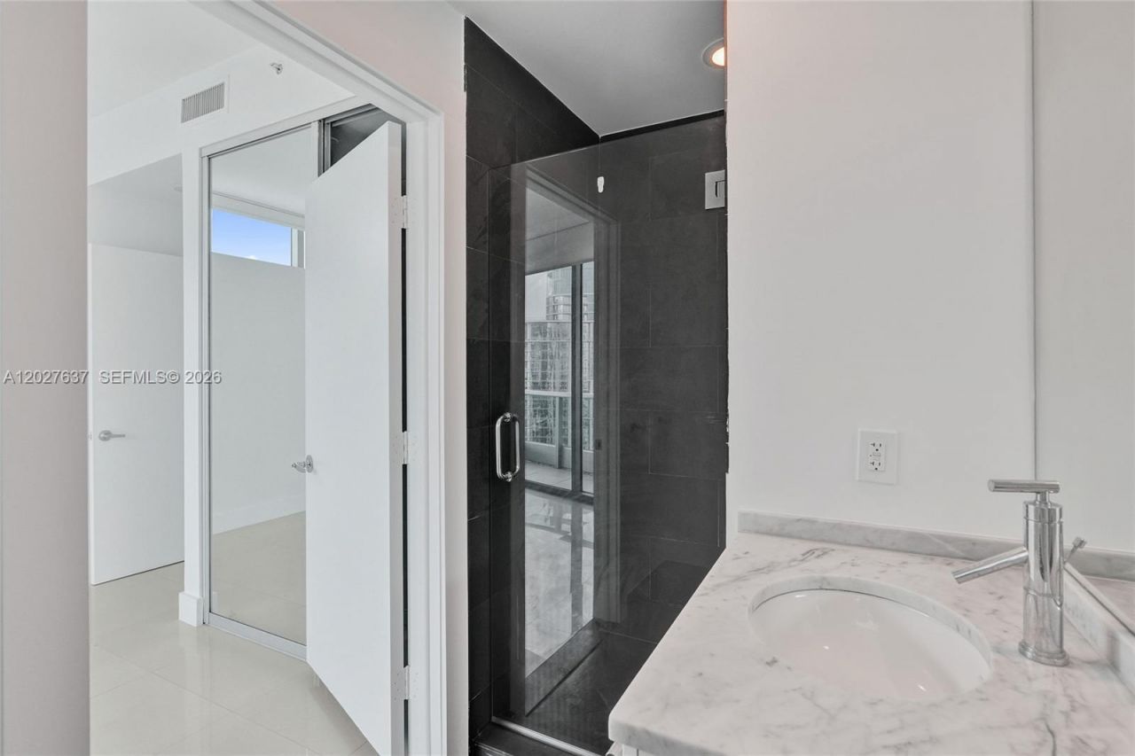 900 Biscayne Blvd, Unit 5412, Miami, FL 33132 Photo