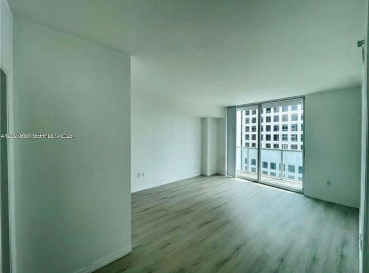 500 Brickell Ave , Unit 3910, Miami, FL 33131 Photo