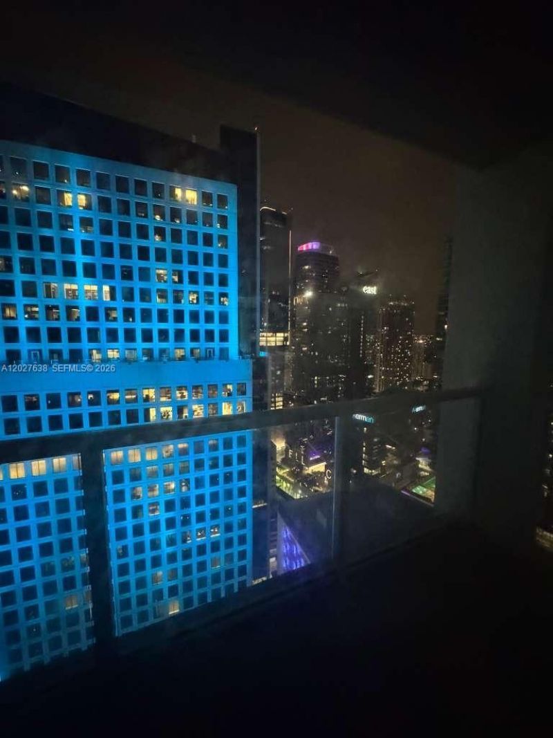500 Brickell Ave , Unit 3910, Miami, FL 33131 Photo