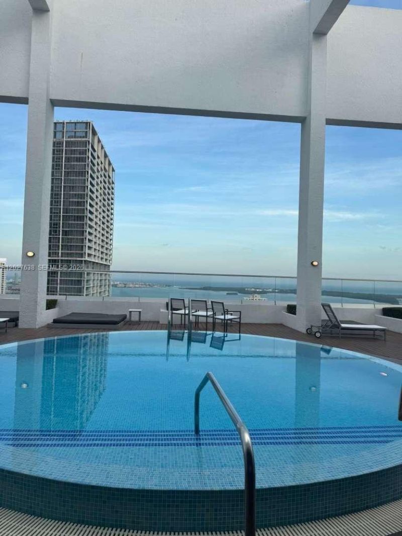 500 Brickell Ave , Unit 3910, Miami, FL 33131 Photo