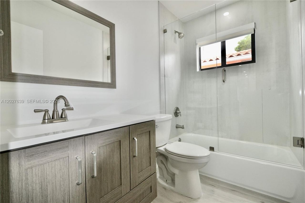 3018 SW 25th Ter , Unit 3018, Miami, FL 33133 Photo