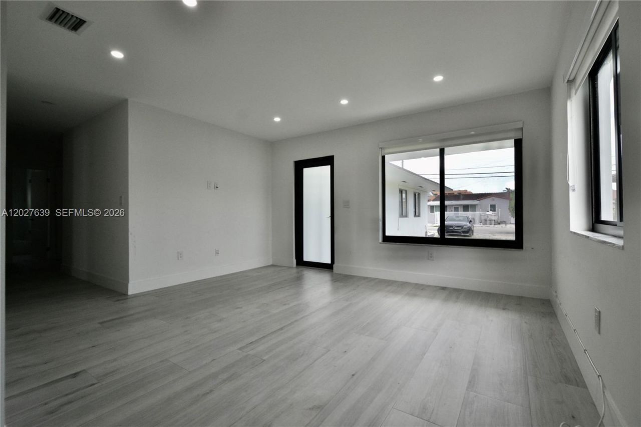 3018 SW 25th Ter , Unit 3018, Miami, FL 33133 Photo