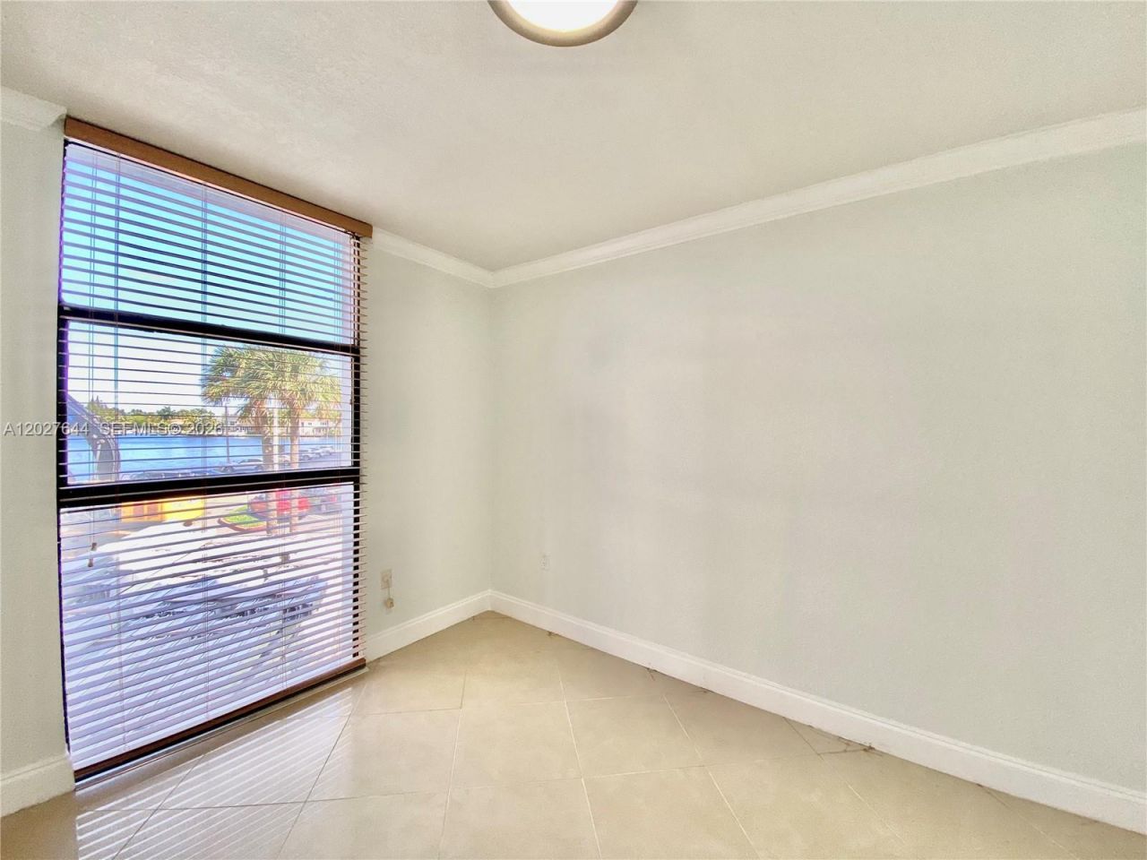 20505 E Country Club Dr, Unit 233, Aventura, FL 33180 Photo