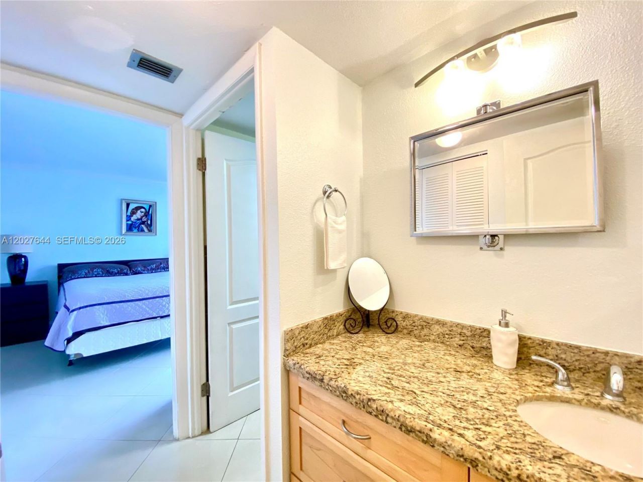 20505 E Country Club Dr, Unit 233, Aventura, FL 33180 Photo