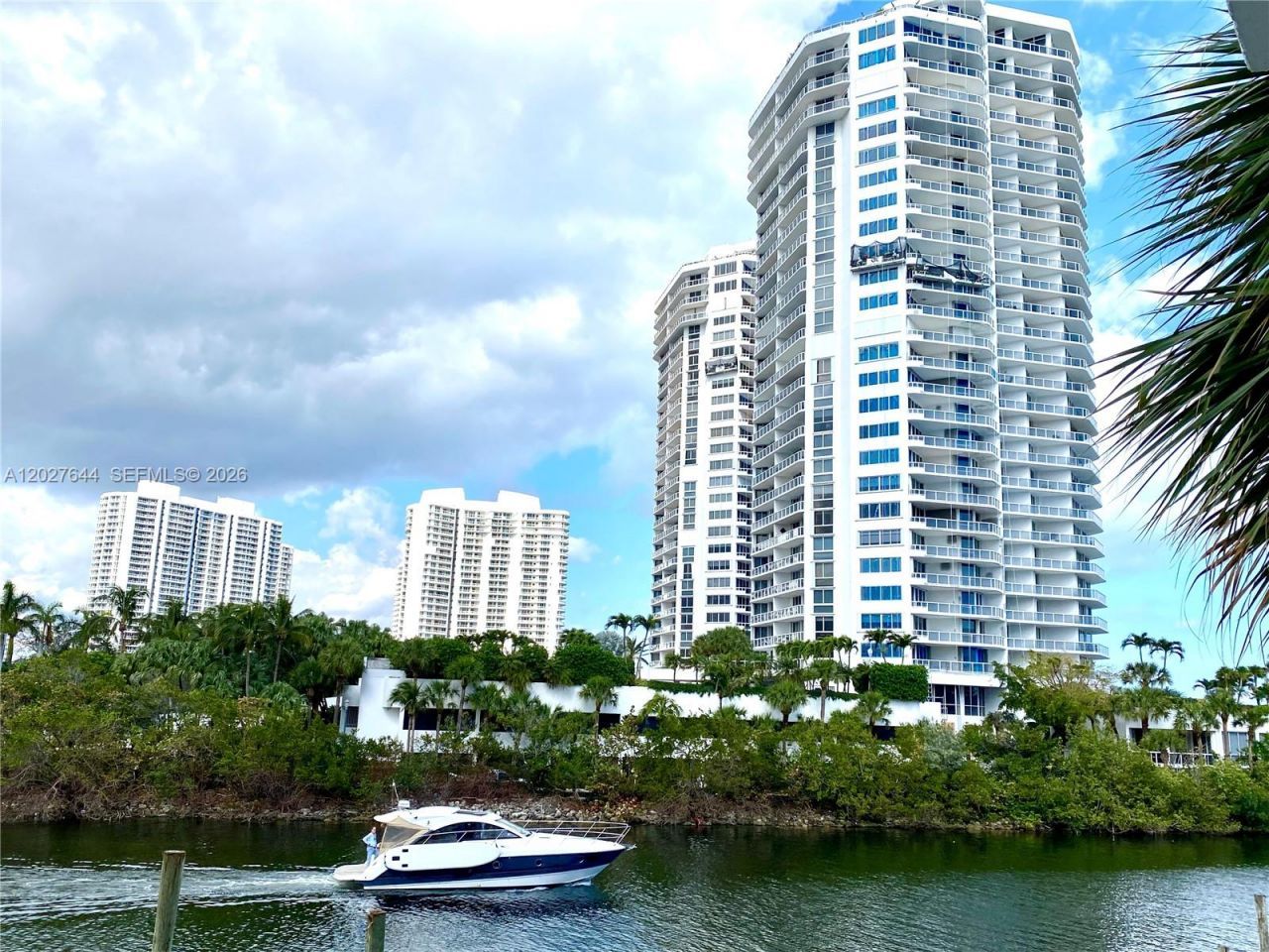 20505 E Country Club Dr, Unit 233, Aventura, FL 33180 Photo