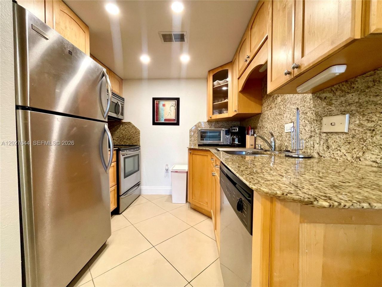 20505 E Country Club Dr, Unit 233, Aventura, FL 33180 Photo