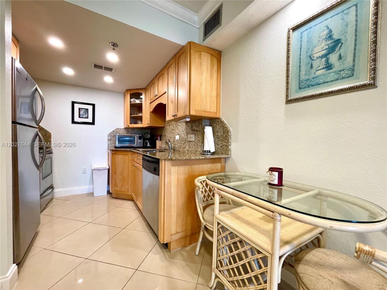 20505 E Country Club Dr, Unit 233, Aventura, FL 33180 Photo
