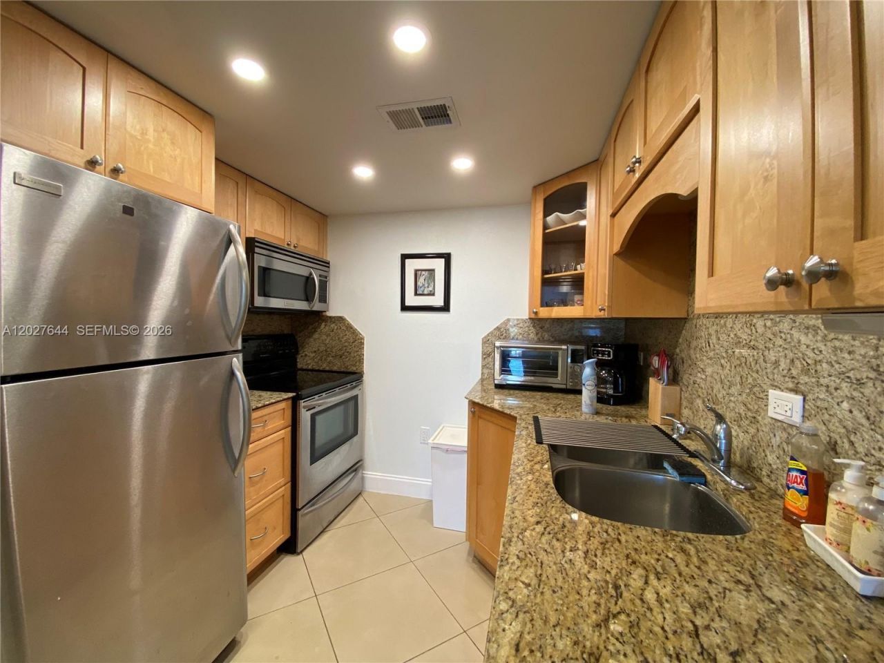 20505 E Country Club Dr, Unit 233, Aventura, FL 33180 Photo