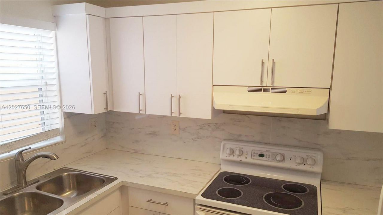 15006 SW 80th Ter , Unit 913, Miami, FL 33193 Photo