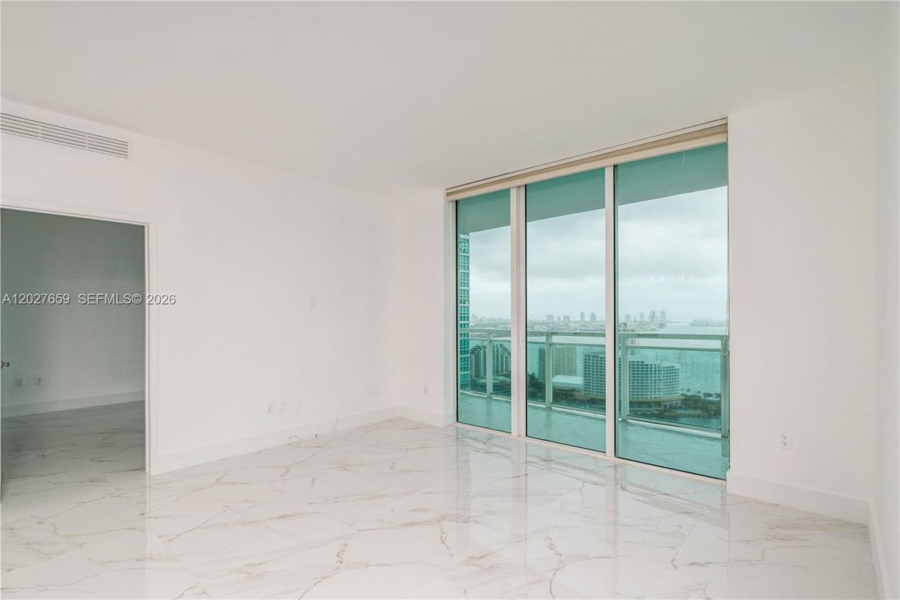 951 Brickell Ave , Unit 3706, Miami, FL 33131 Photo