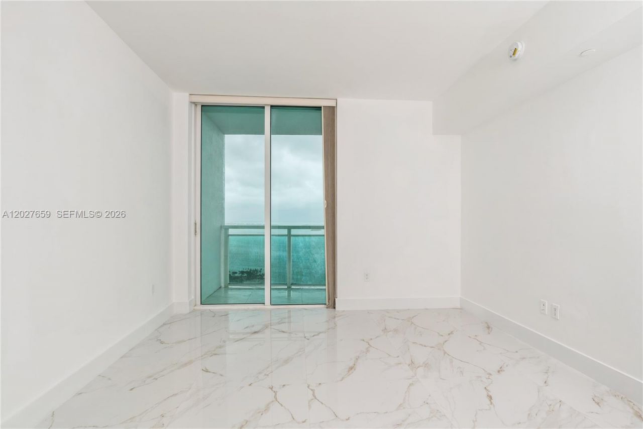 951 Brickell Ave , Unit 3706, Miami, FL 33131 Photo