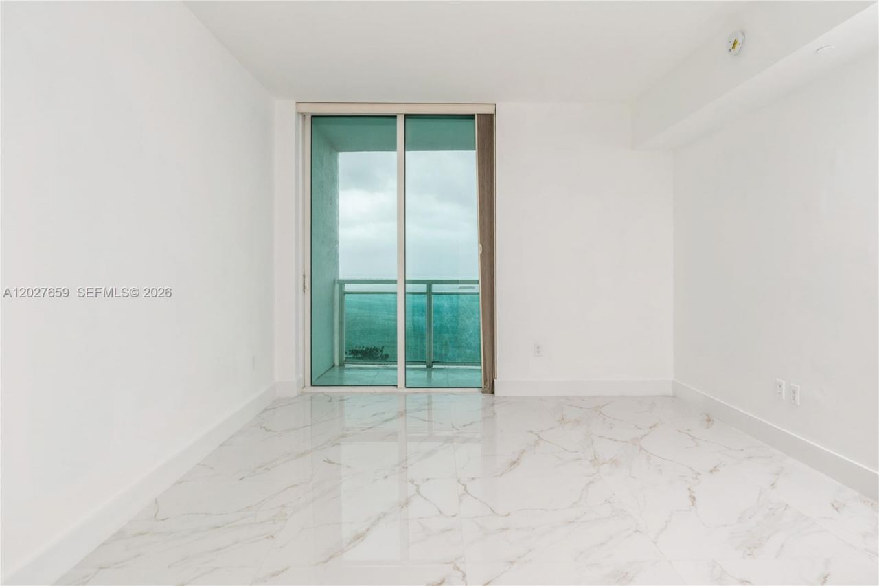 951 Brickell Ave , Unit 3706, Miami, FL 33131 Photo