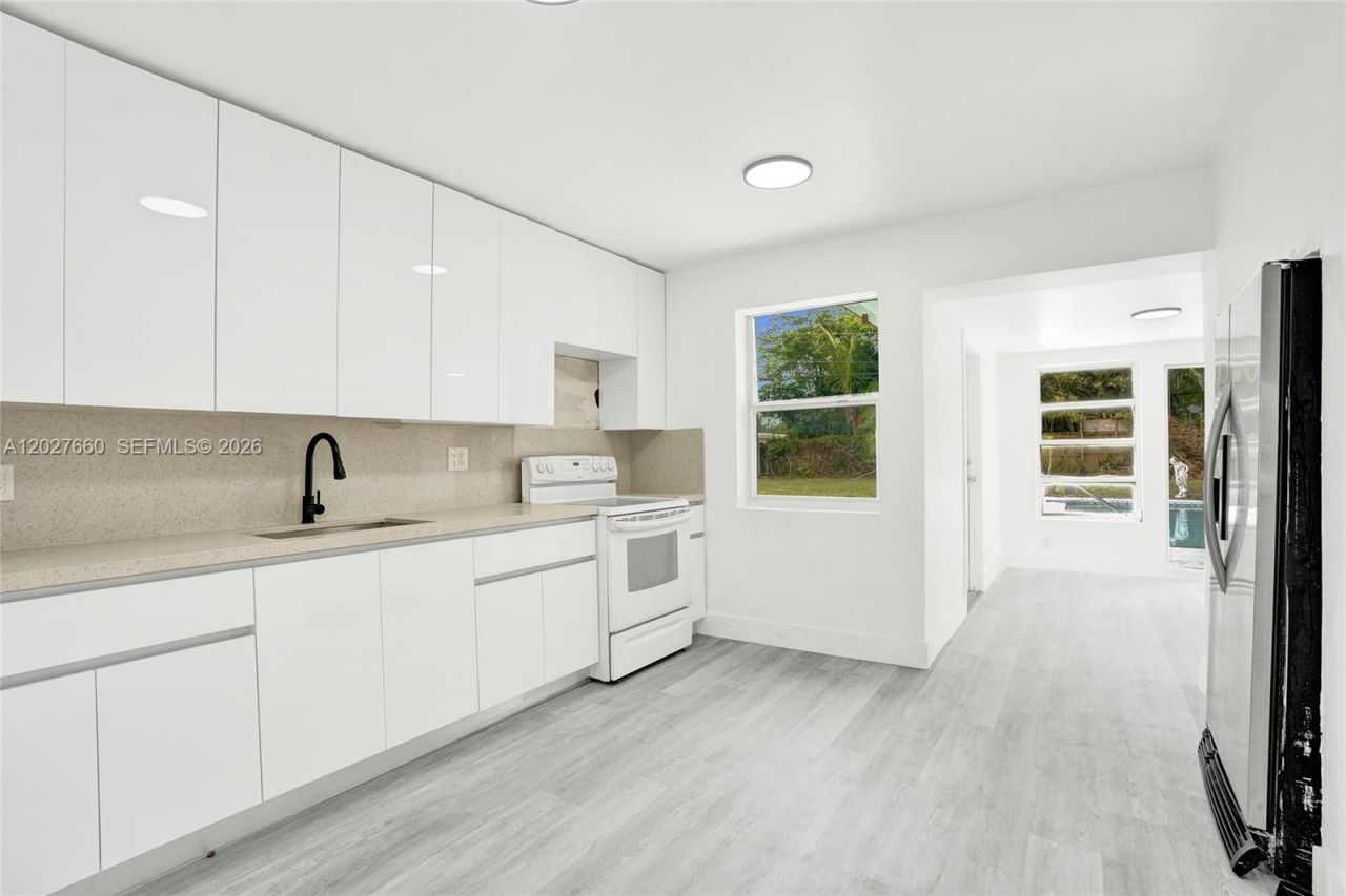 112 Edmund Rd , West Park, FL 33023 Photo