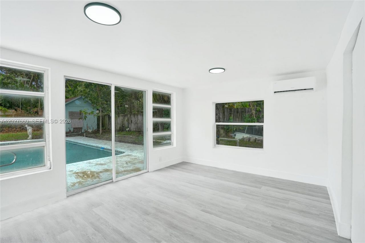 112 Edmund Rd , West Park, FL 33023 Photo