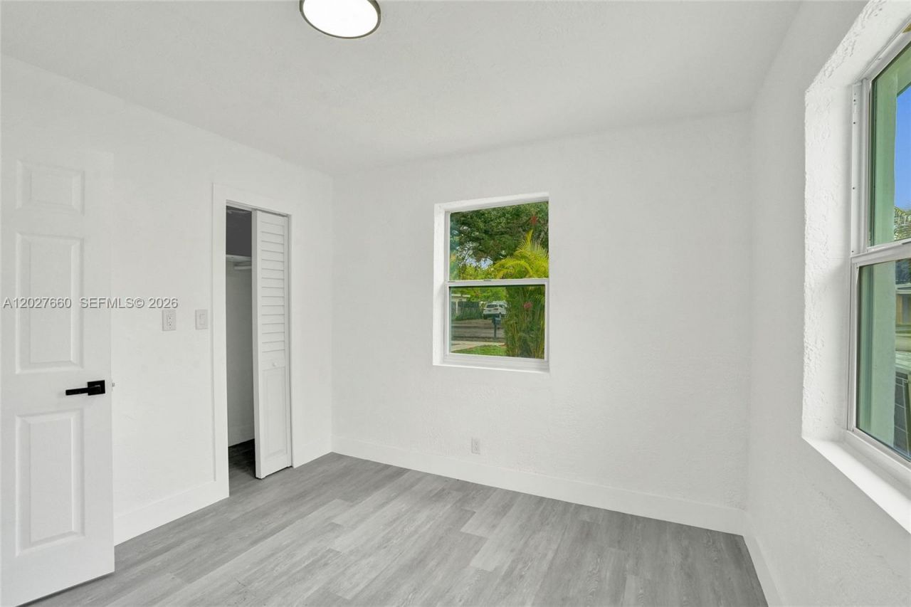 112 Edmund Rd , West Park, FL 33023 Photo