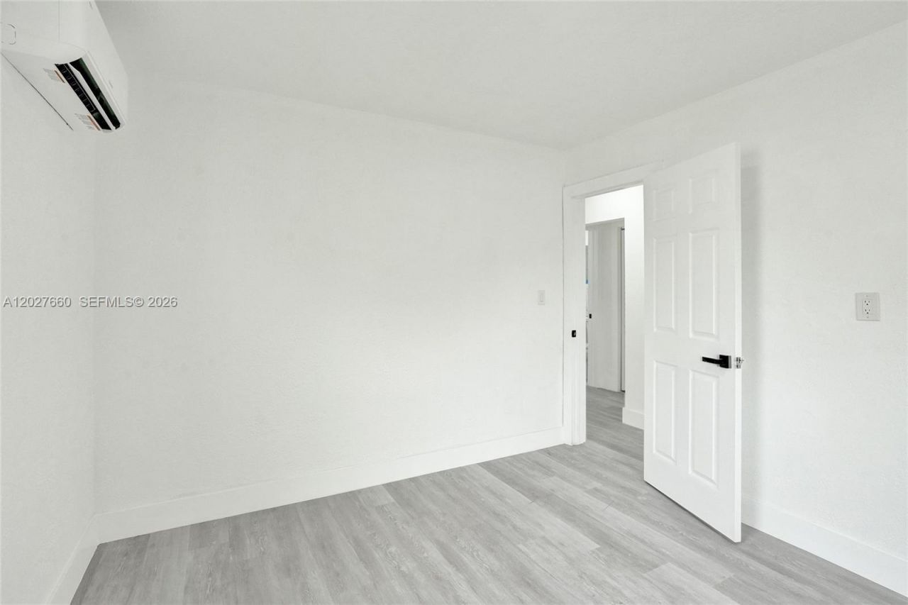 112 Edmund Rd , West Park, FL 33023 Photo