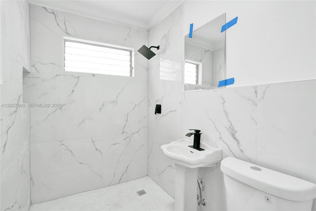 112 Edmund Rd , West Park, FL 33023 Photo