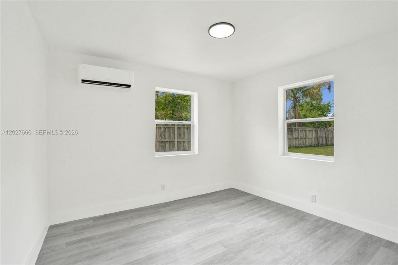 112 Edmund Rd , West Park, FL 33023 Photo
