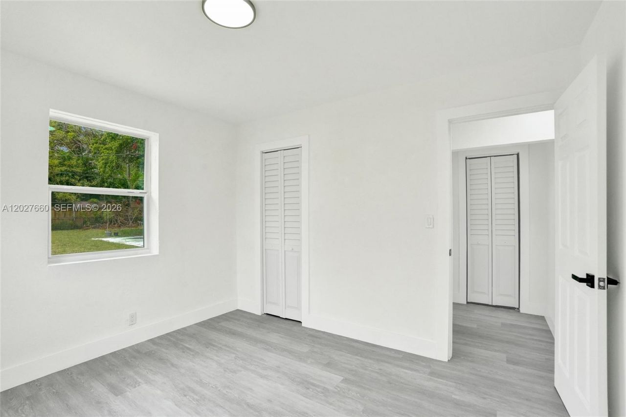 112 Edmund Rd , West Park, FL 33023 Photo