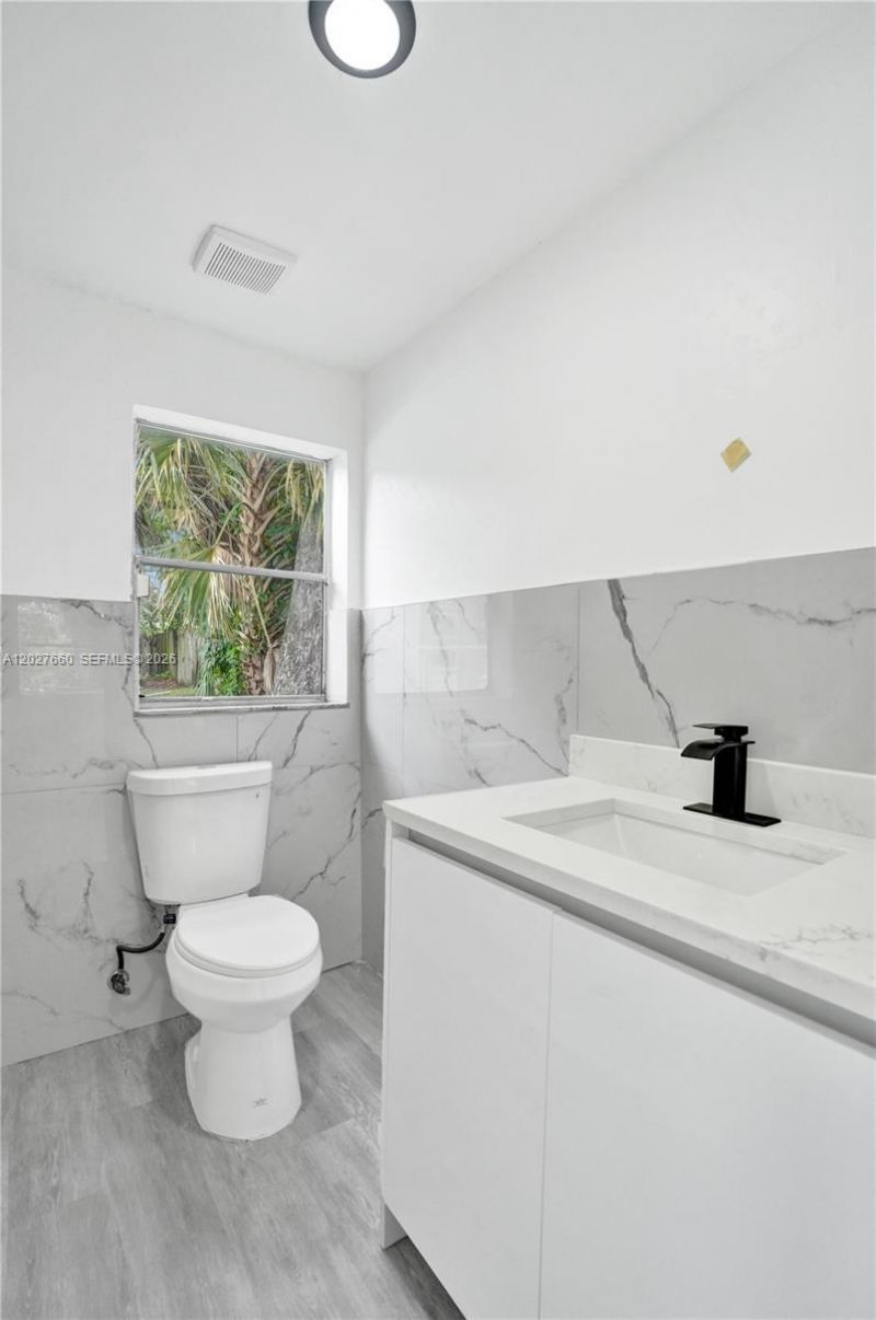 112 Edmund Rd , West Park, FL 33023 Photo