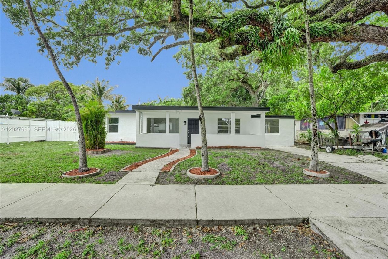 112 Edmund Rd , West Park, FL 33023 Photo