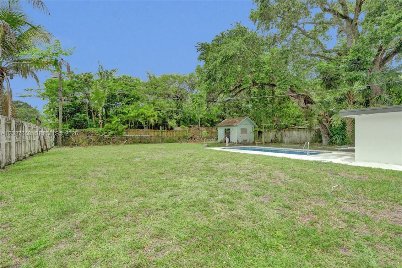 112 Edmund Rd , West Park, FL 33023 Photo