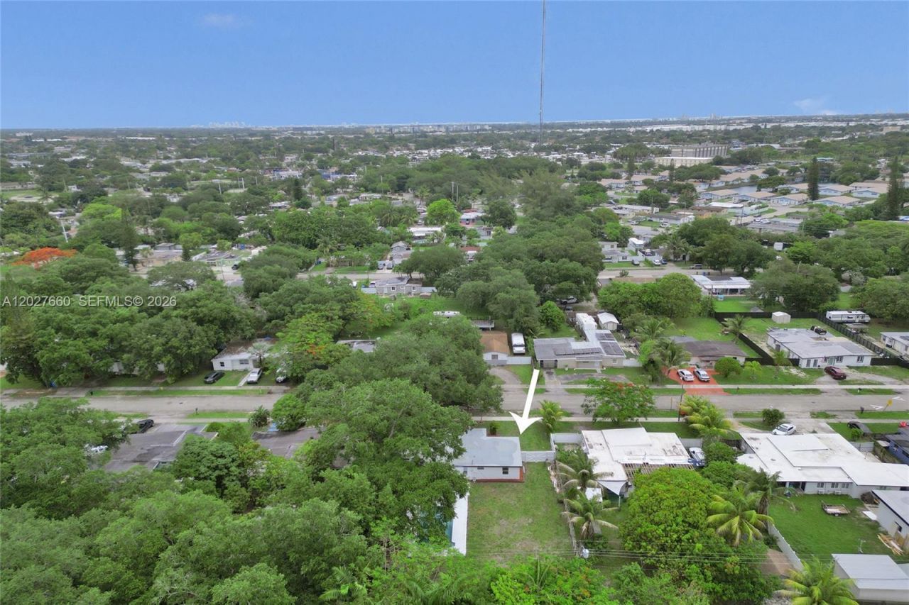 112 Edmund Rd , West Park, FL 33023 Photo